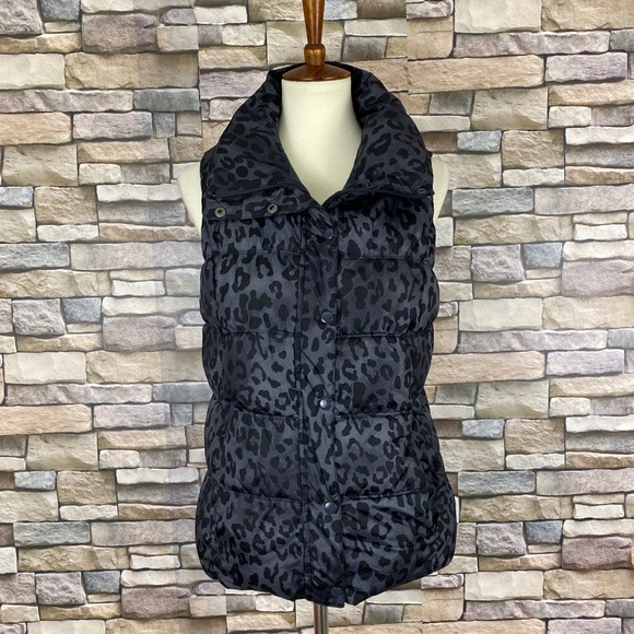 Old Navy Jackets & Blazers - Old Navy Women  Leopard Print Puffer Vest Size L